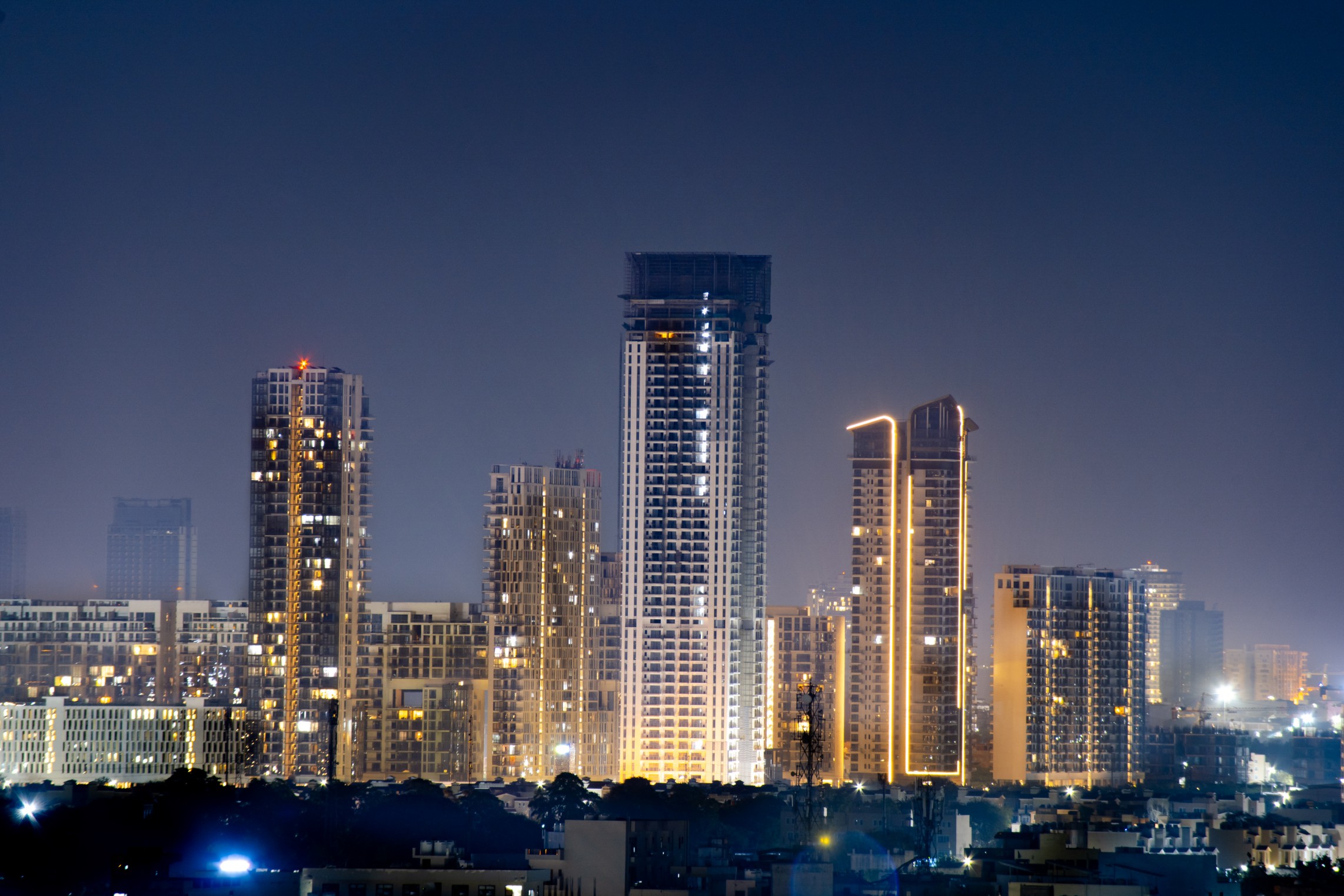 top apartment buildings in Goregaon